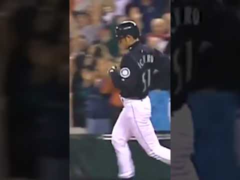 When Ichiro Suzuki broke the single-season hit record in 2004 🔥 (via @mariners/TT)