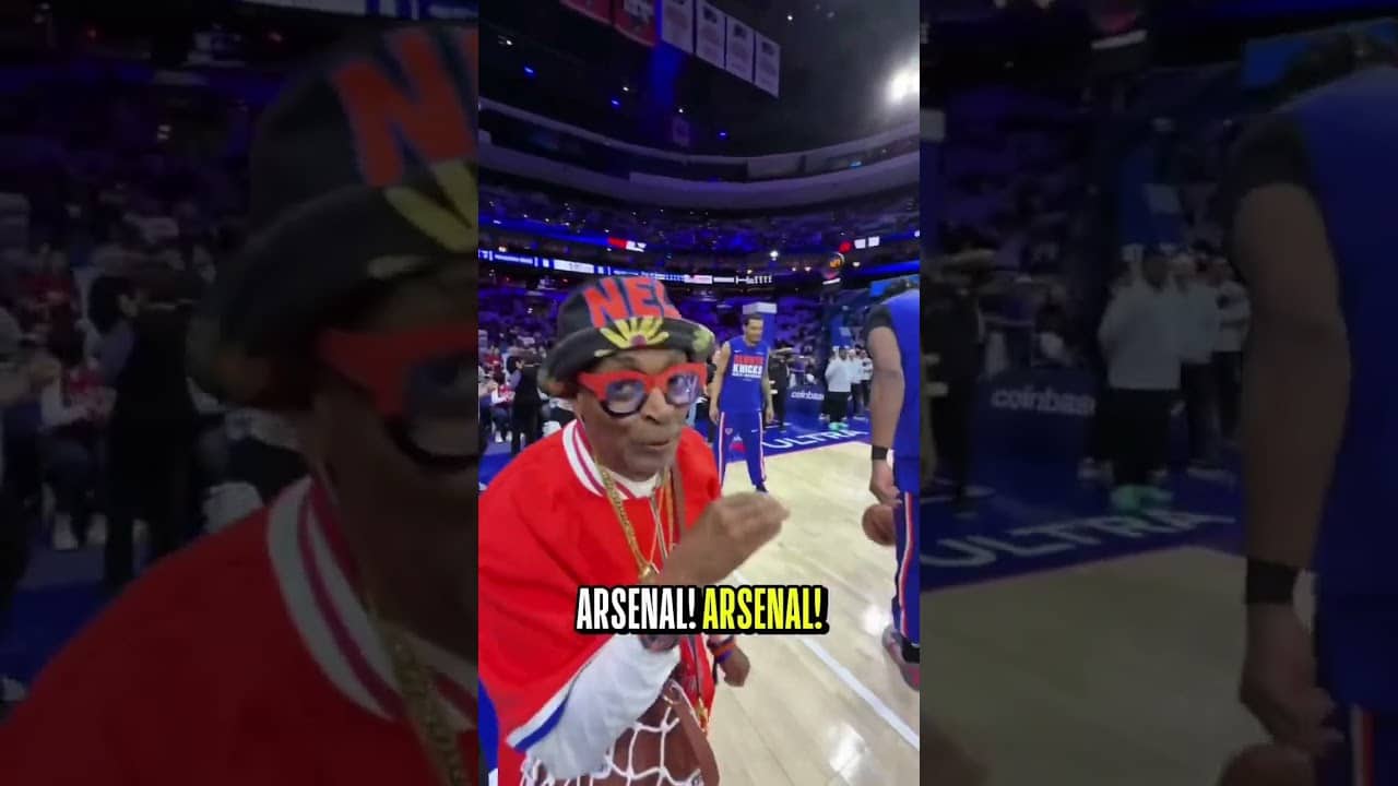 Spike Lee passes by the Knicks pregame soccer routine and has to shout them out 🤣⚽️