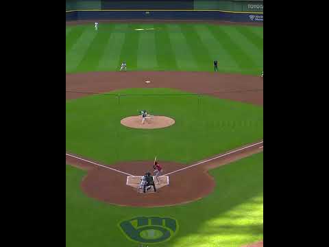 Elly De La Cruz gets the Reds on the board first in Game 162! 💪