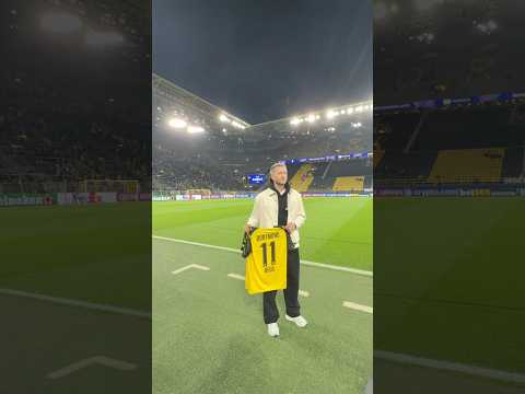 Marco Reus is back in Dortmund! 😍