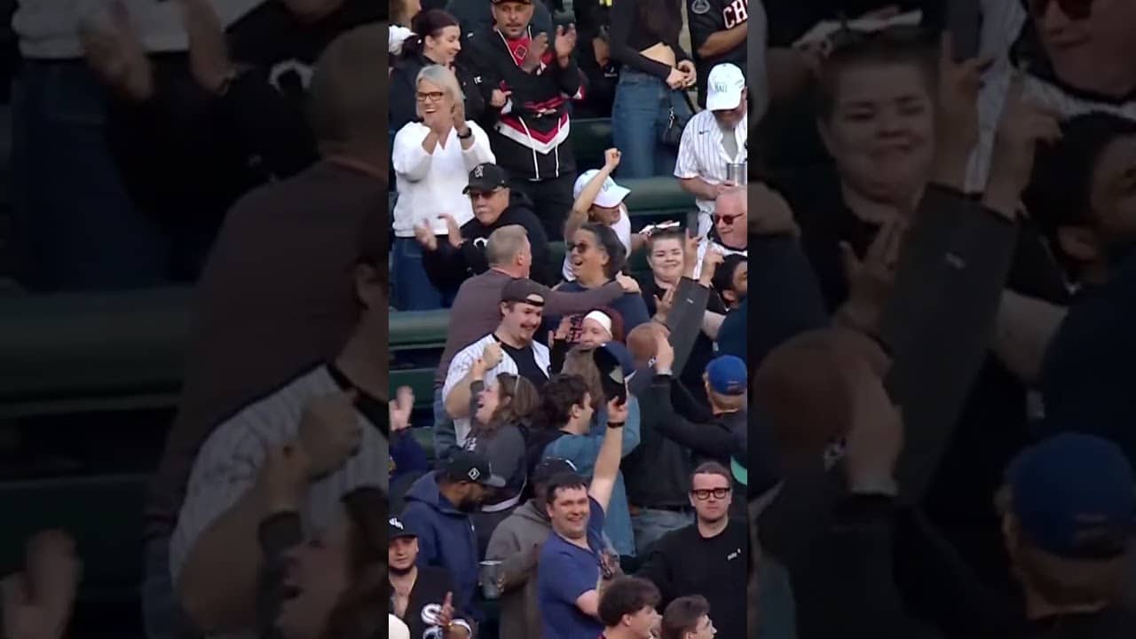 Miguel Vargas sends that one 410 feet! #homerun #highlights #MLB