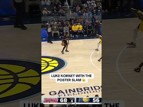 Luke Kornet throws down the poster alley-oop slam 😤