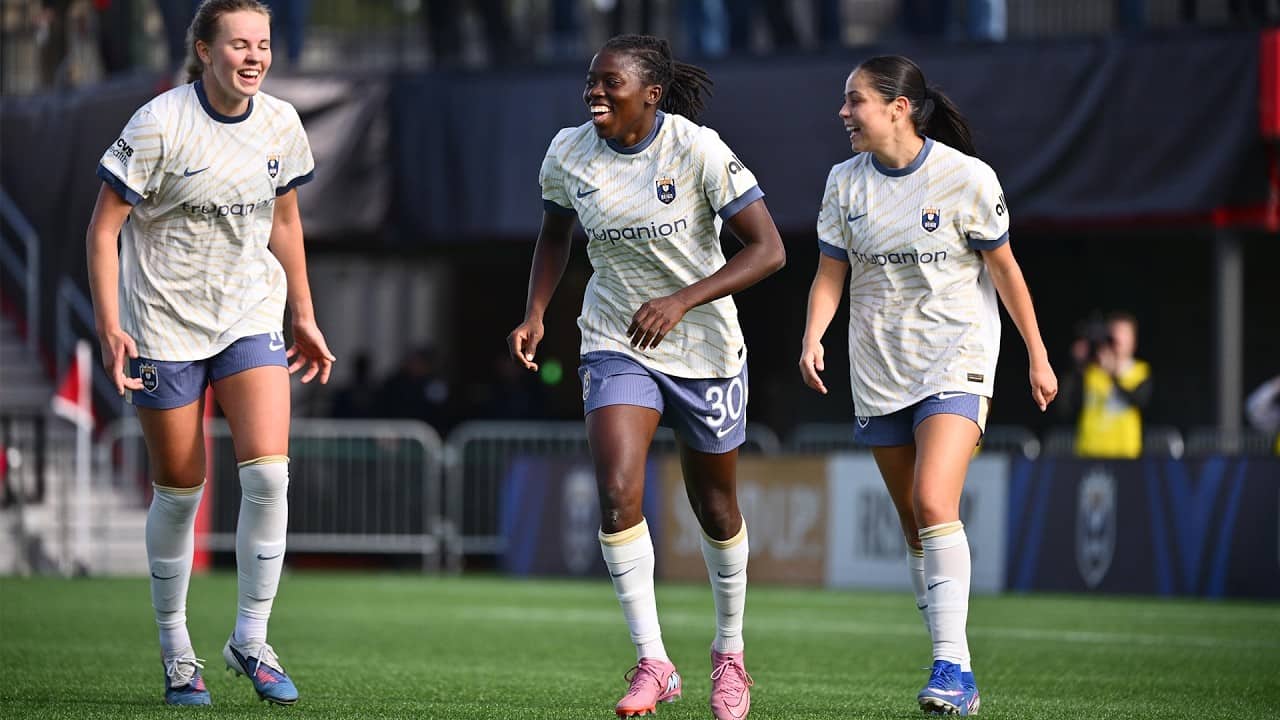 GOAL: Nerilia Mondesir's powerful strike doubles Reign FC's lead