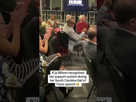 A’ja Wilson was inducted into South Carolina’s Hall of Fame 🤩 (via @chazf_tv/X)