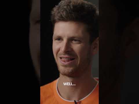 Hubi with the ultimate one-liner 😎 #hurkacz #sinner #atptour