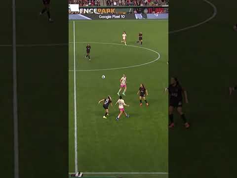 Don’t blink 👁️ You might miss the magic 🪄 Thorns 🌹