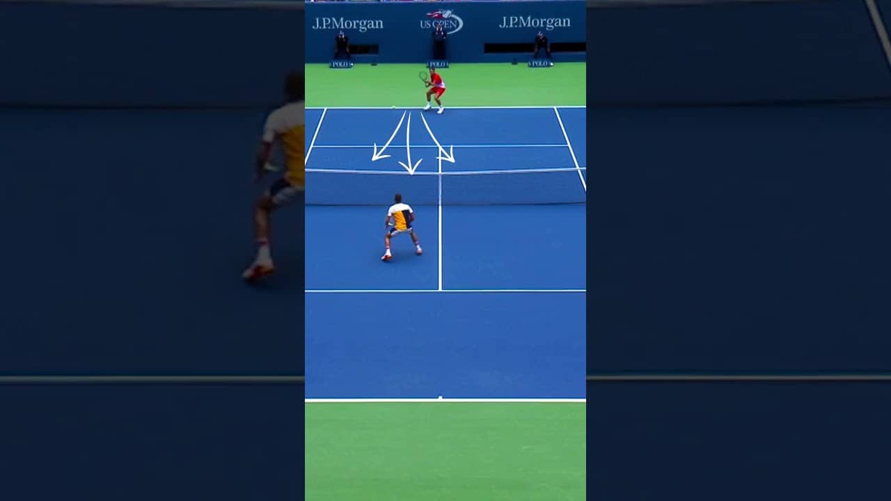 WHERE does Federer hit this winner? 🤔