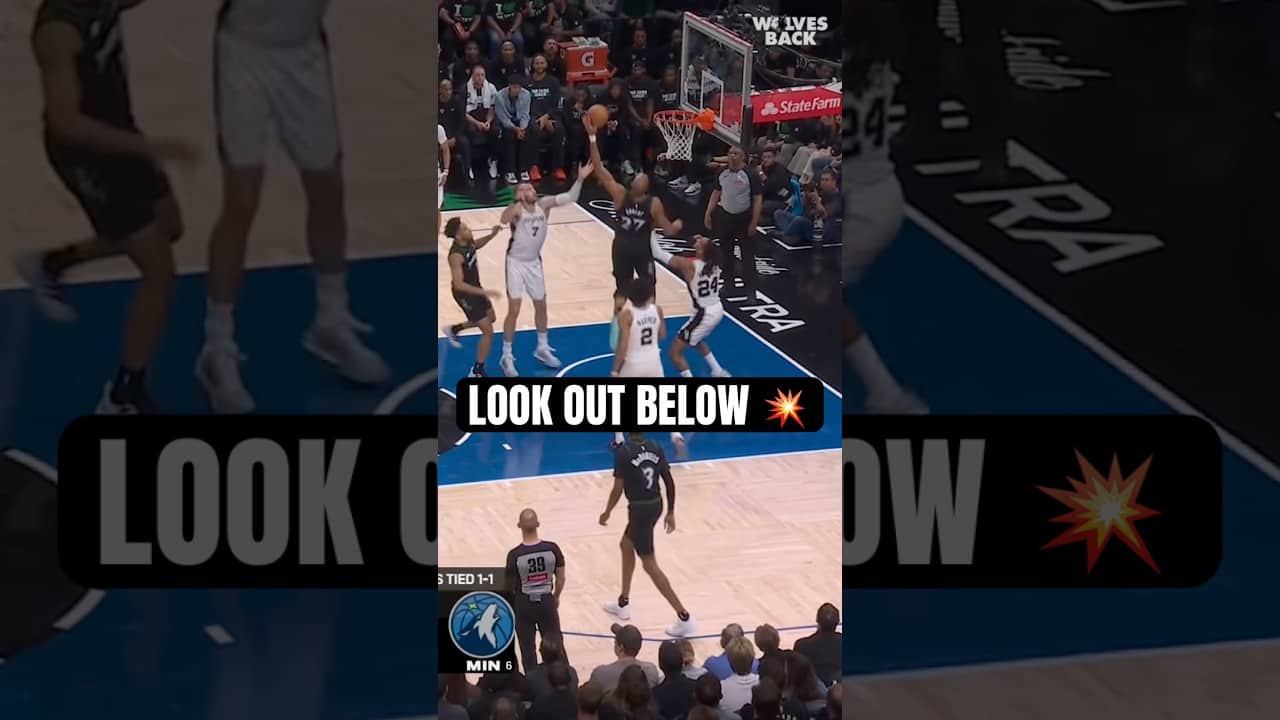 Rudy Gobert HUGE Putback Slam