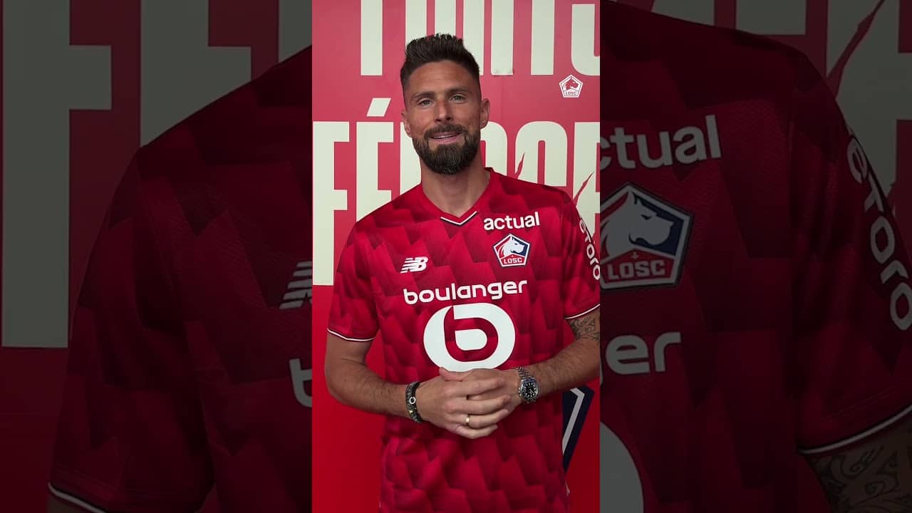 Kylian Mbappé félicité par Olivier Giroud après son doublé 🤝