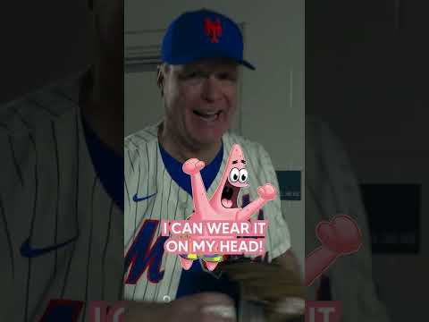 Patrick Star throwing out the first pitch??? 🤣