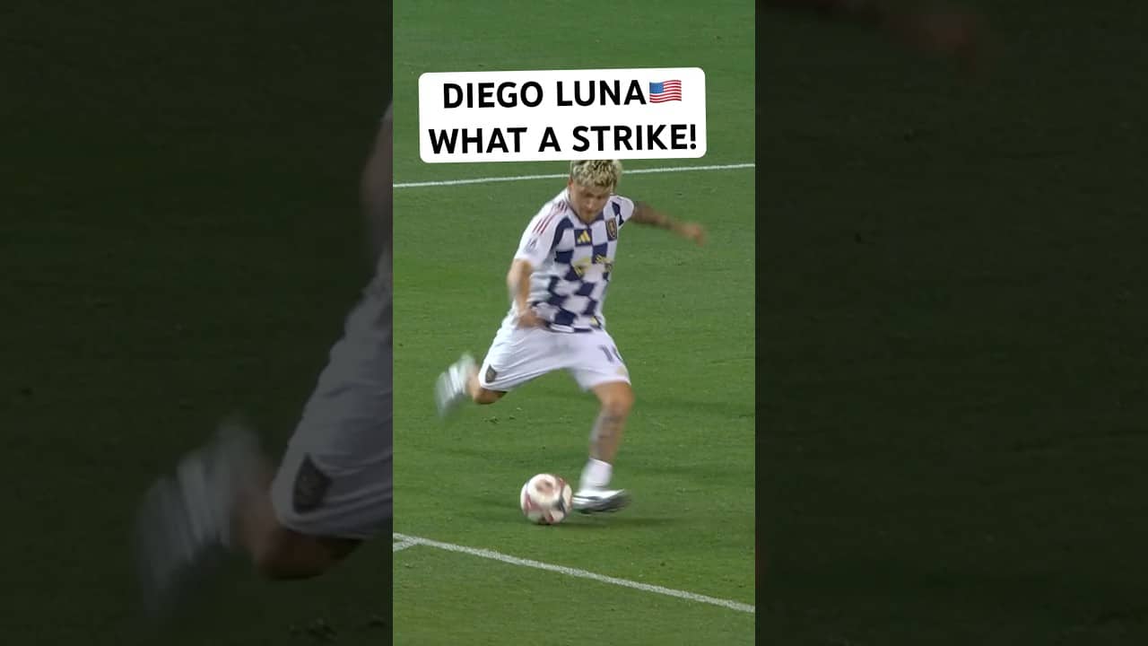 Diego Luna🌙 HIT THIS SO NICE😤