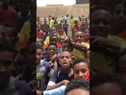 When Alexander Isak visited a football school in Eritrea 🇪🇷 (via alex_isak/IG)