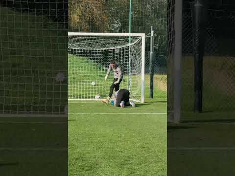 4 attaquants, 1 seul gagnant !