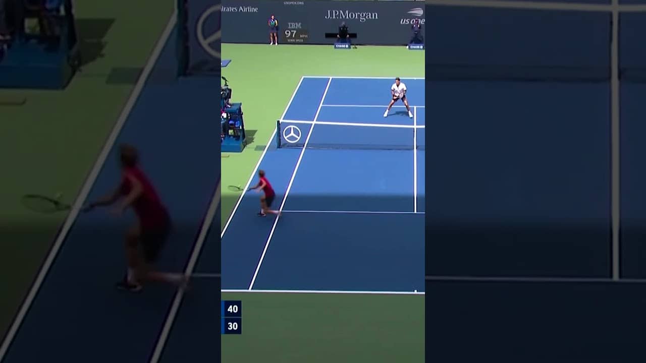 COOL as ever from Federer! 😮‍💨