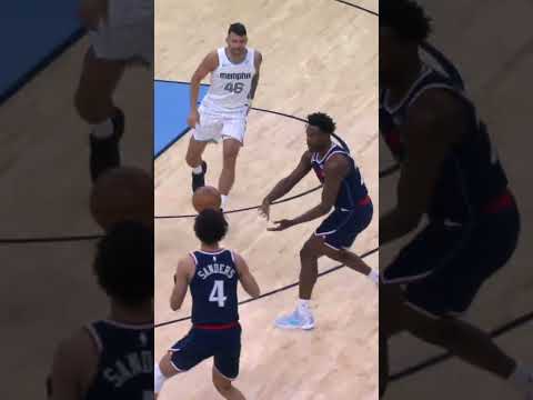 Kobe Sanders NASTY SLAM 💪