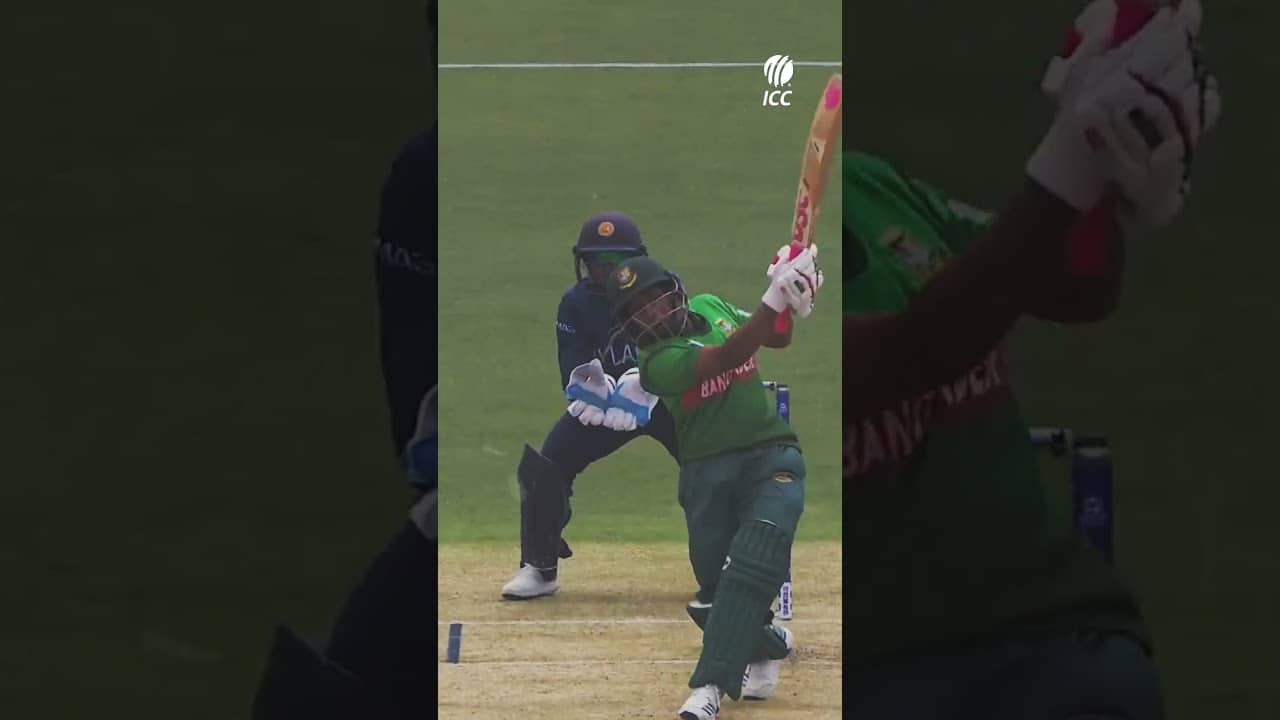 Shashikala Siriwardene's magic against Bangladesh at the Women's #T20WorldCup 2020 💫