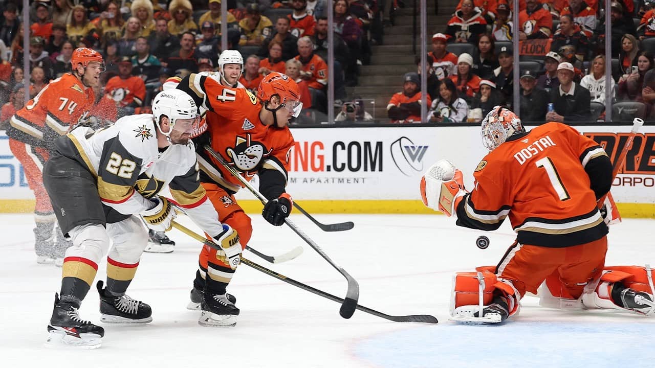 Vegas SHORTY has Knights up 2-0 in Game 3!