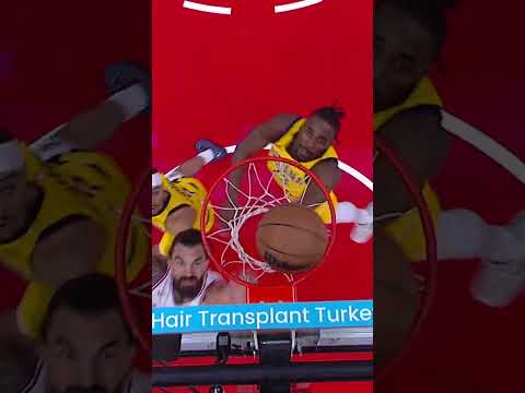 Reed with the lil hesi 😮‍💨 #rockets