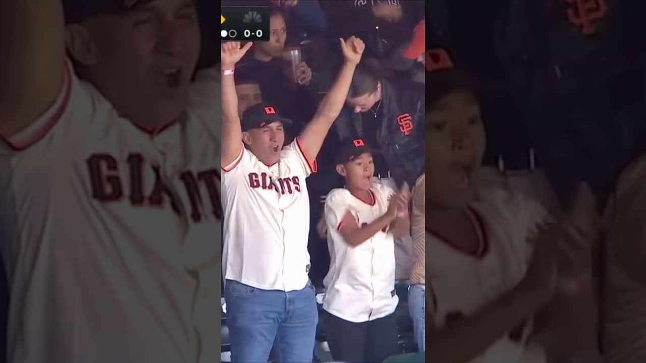 Jesús Rodríguez gets his first MLB hit and RBI, and his family was loving it 😄