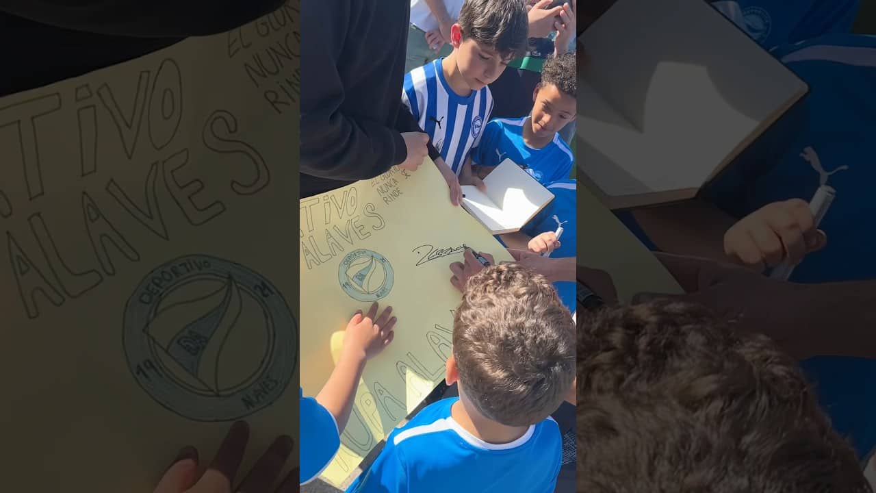 La visita de los chicos de nuestra #EscuelaDA #DeportivoAlavés