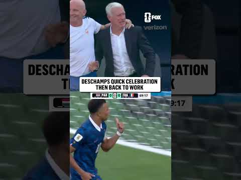 A quick celebration from the French manager 🇫🇷