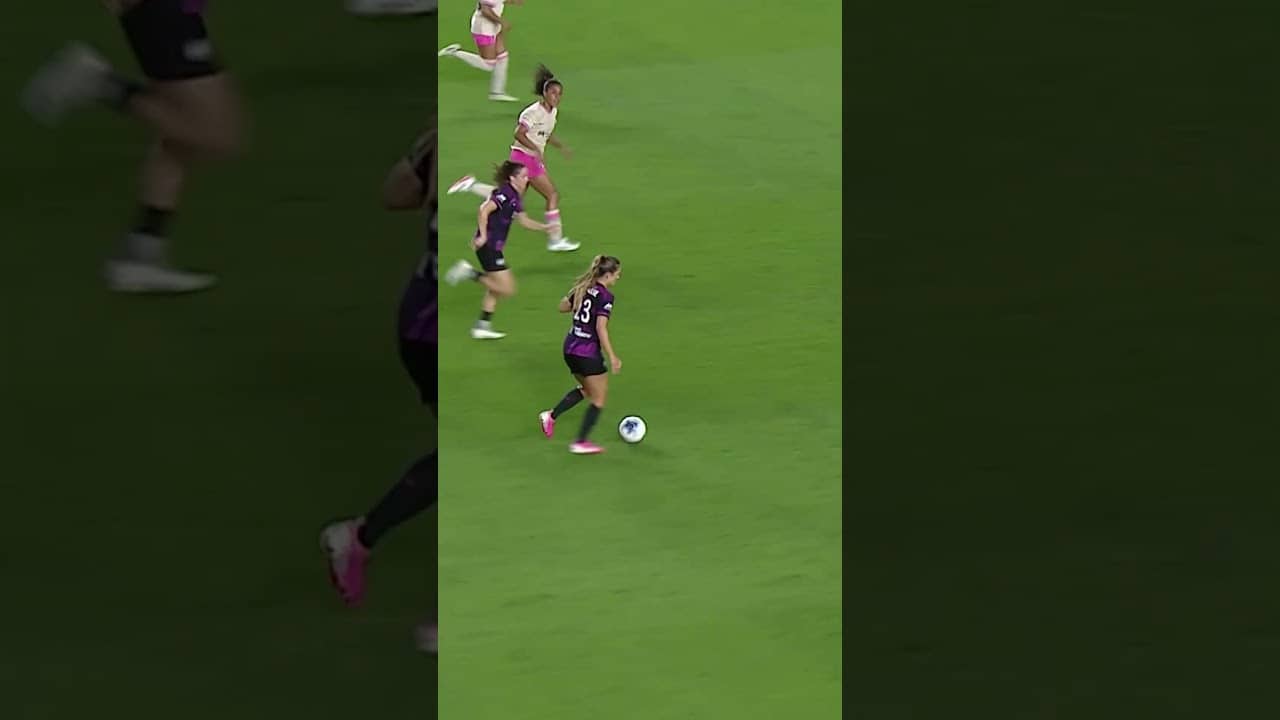Kate Faasse ⚽️ The rookie brings home a goal for the Houston Dash!