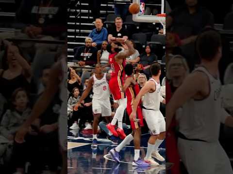 Saddiq Bey beats buzzer w/ putback to end 1st half #pelicans #highlights #nba