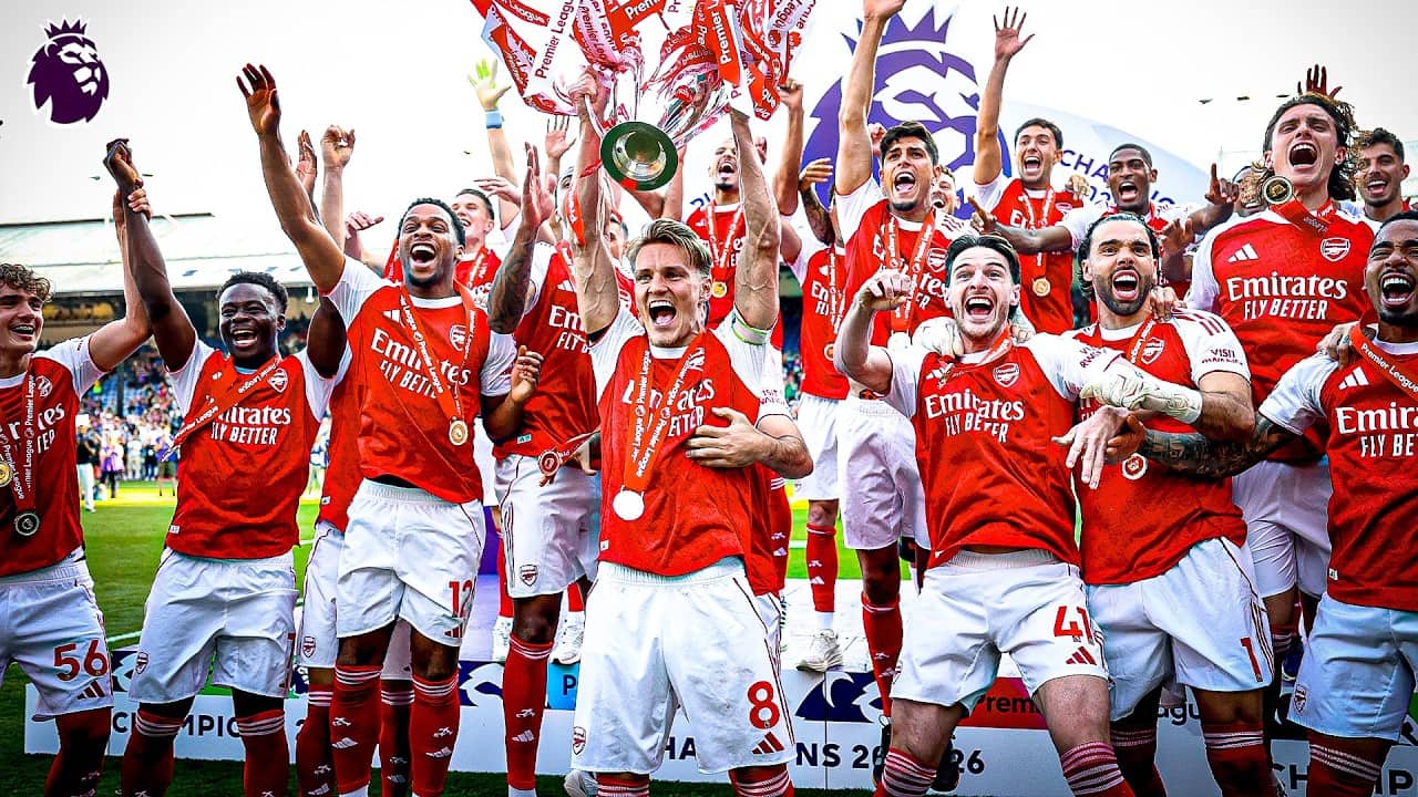 THE CHAMPIONS! ARSENAL LIFT THE PREMIER LEAGUE TROPHY 🏆 FULL CELEBRATIONS