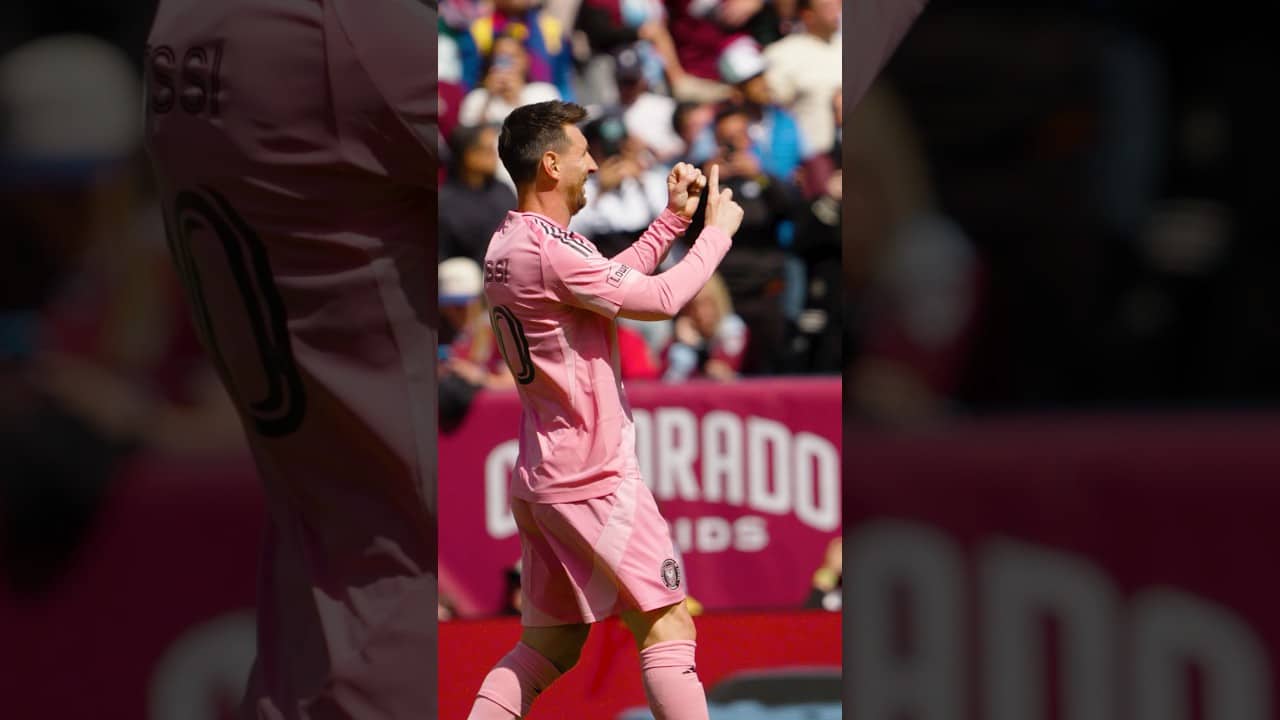 Leo Messi from the spot 🎯🧊