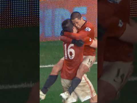 A Boxing Day WINNER From Chicharito 🤩