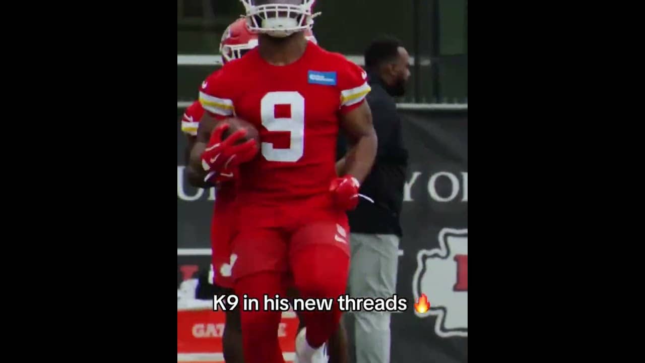 Kenneth Walker III leading the league in rushing on the Chiefs? 👀 (via @Chiefs/TT)