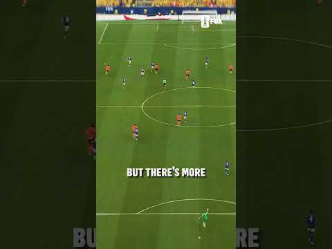 ELITE hold-up play by Brobbey ahead of his second goal 😤