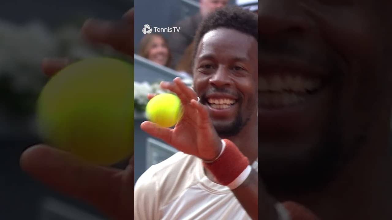 Monfils Couldn't Resist 😅