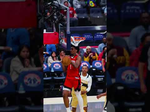 what a pass, Reed 🫨 #rockets