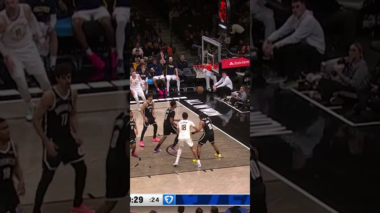 Ball Movement Leads to Micah Potter Open in the Corner for Three 🤑