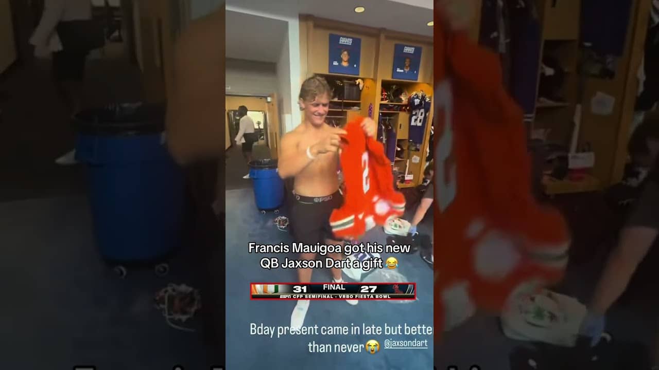 Former Ole Miss QB was not happy 😭 (via @francis.mauigoa/IG)