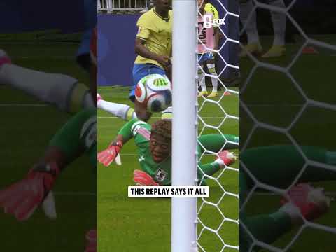 Zion Suzuki's reaction to his save