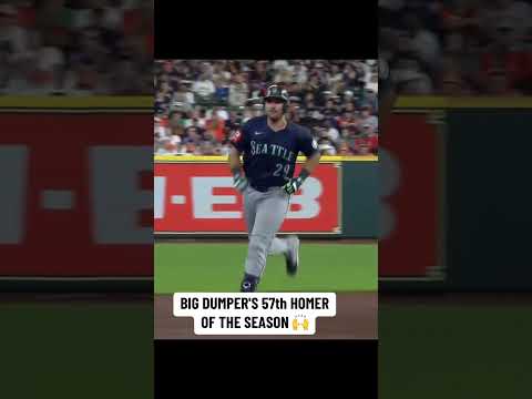 Cal Raleigh passes Ken Griffey Jr. 👏