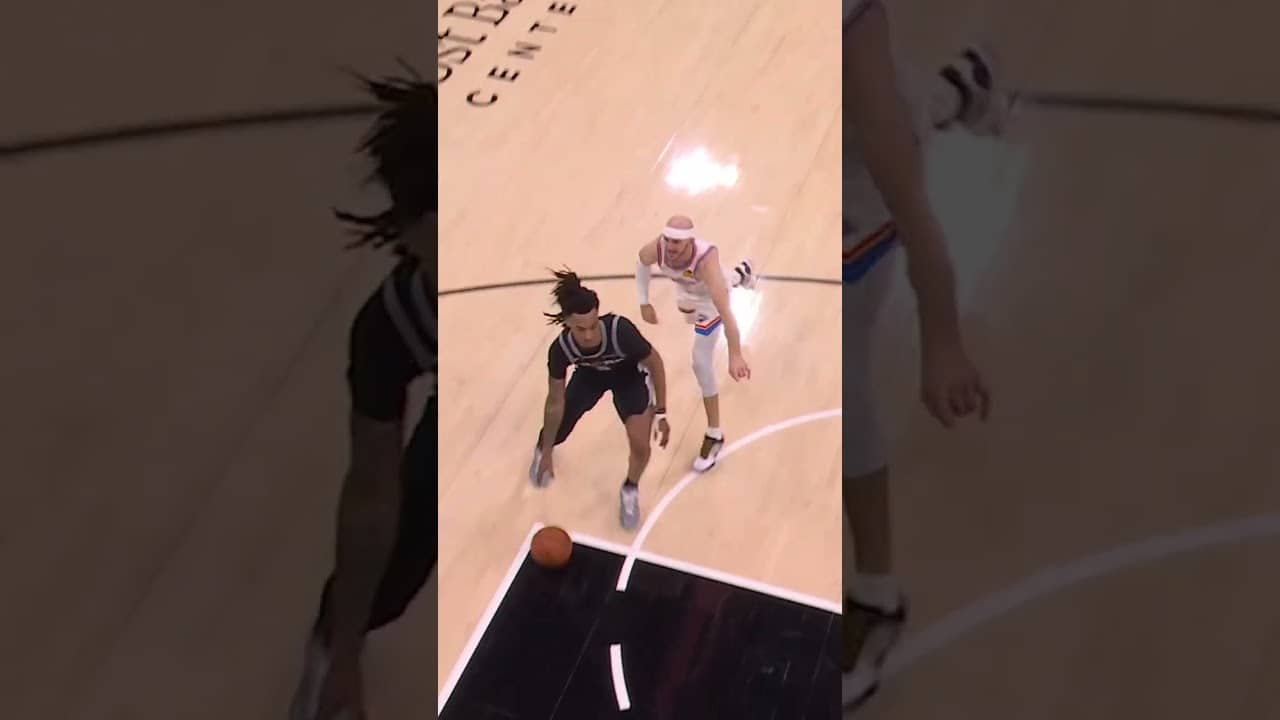 Count that Castle 🏰 #StephonCastle #Spurs #NBA #and1