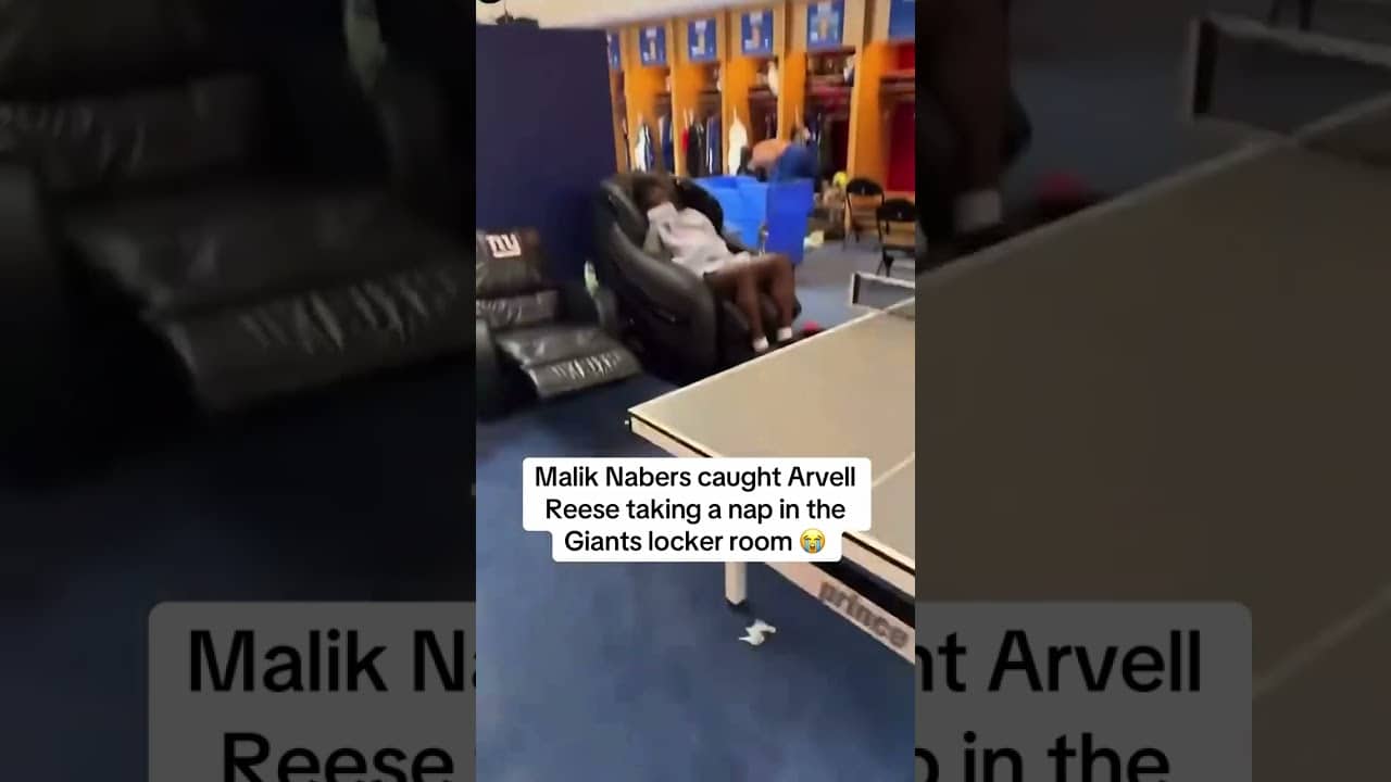 Camp had the rookie knocked out š¤£š¤£ (via cantguard_malik/IG)