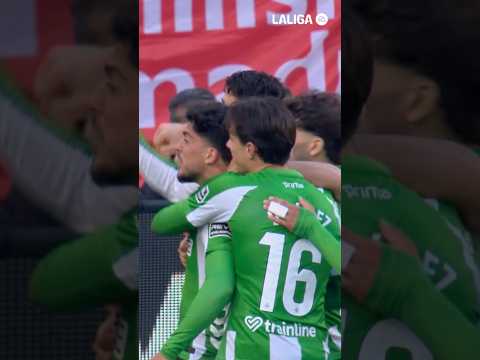 El vals de Pablo Fornals en el Sánchez-Pizjuán 🤩 #LALIGAHighlights #elgranderbi