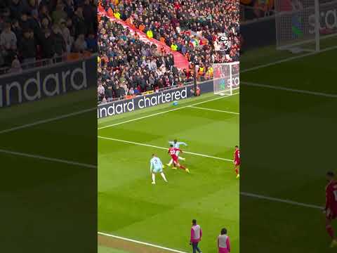 Fancy Feet From Hugo Ekitike 🪄