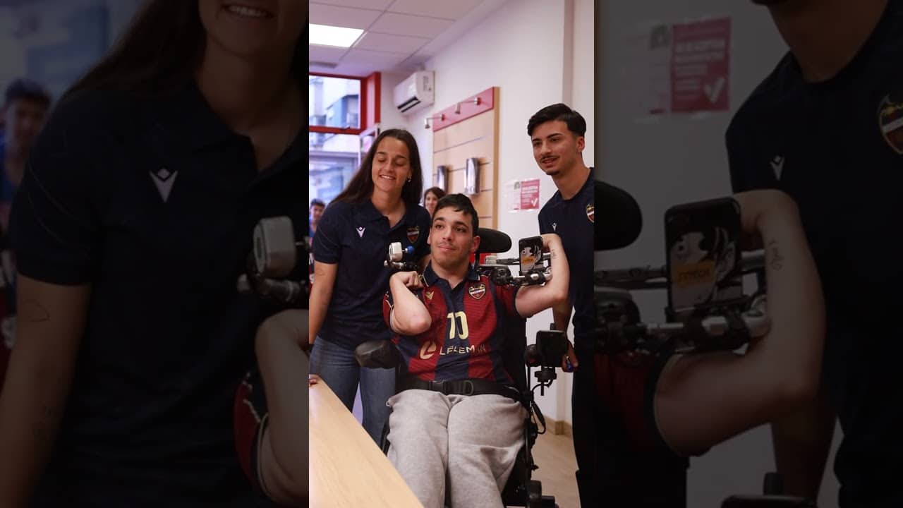 La afición disfruta del encuentro con Kareem Tunde, Eva Alonso, Paco Cortés y Laura Coronado