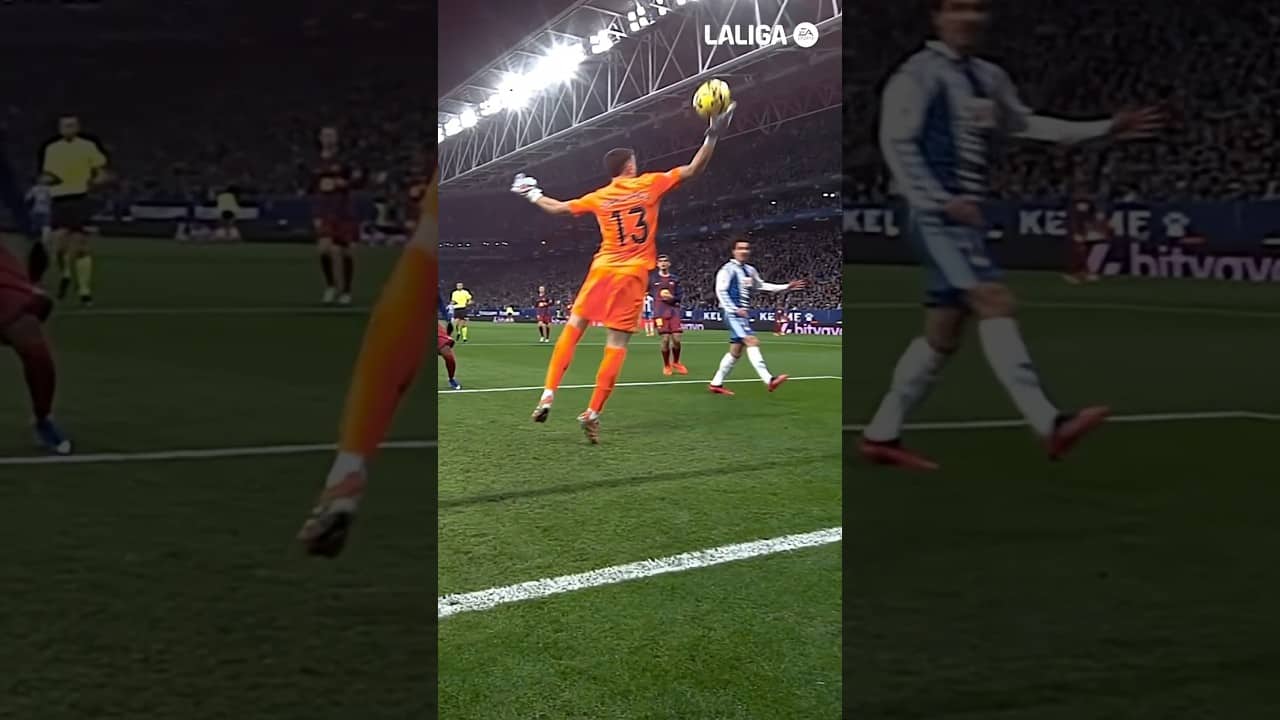 Joan Garcia’s art gallery 🎨 #short #fcbarcelona #laligahighlights