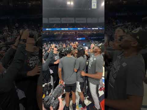 Win together 🤝 celebrate together #spurs #nba #playoffs #sanantonio