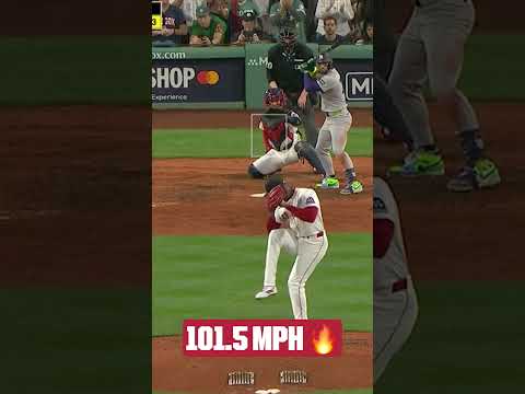 Aroldis Chapman hurls HEAT!!!!