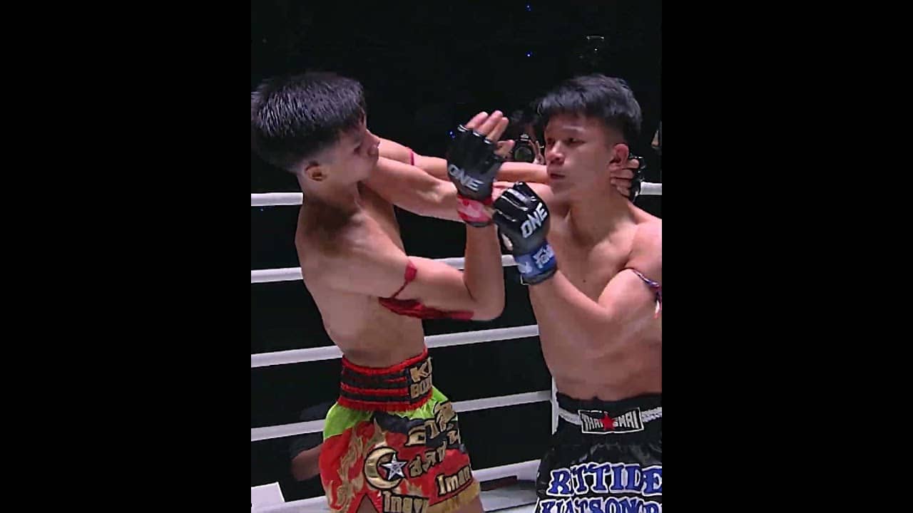 UNREAL FINISH 😵‍💫 When Aliff unleashed an insane spinning elbow against Rittidet!