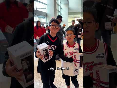 Bari feeling the love on his bobblehead night 🥹 #rockets