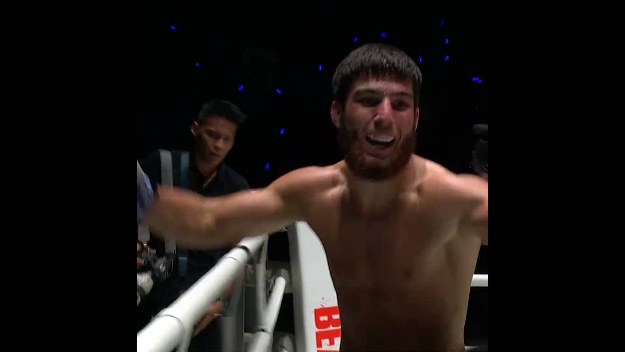 BLAST OFF 🚀 Dzhabir Dzhabrailov obliterates Chase Mann in Round 1 to improve to 7-0!