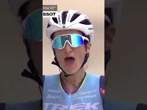 When Lizzie Deignan became Queen of the Cobbles at Paris Roubaix 🤩🔥